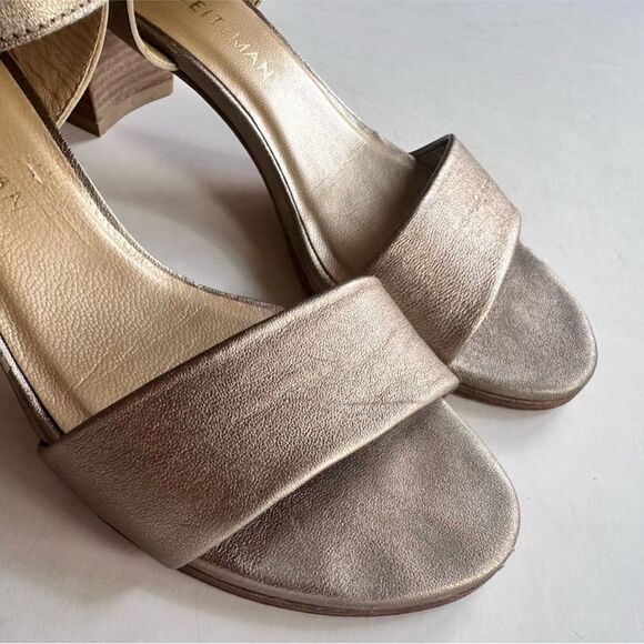 Stuart Weitzman Broadband City Leather Sandal in Gold / Bronze Metallic Size 7 - Picture 13 of 16